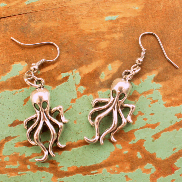 Gothic cap earrings - Image 4